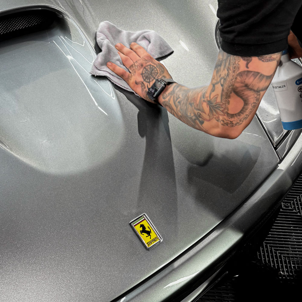 Detailing Ferrari